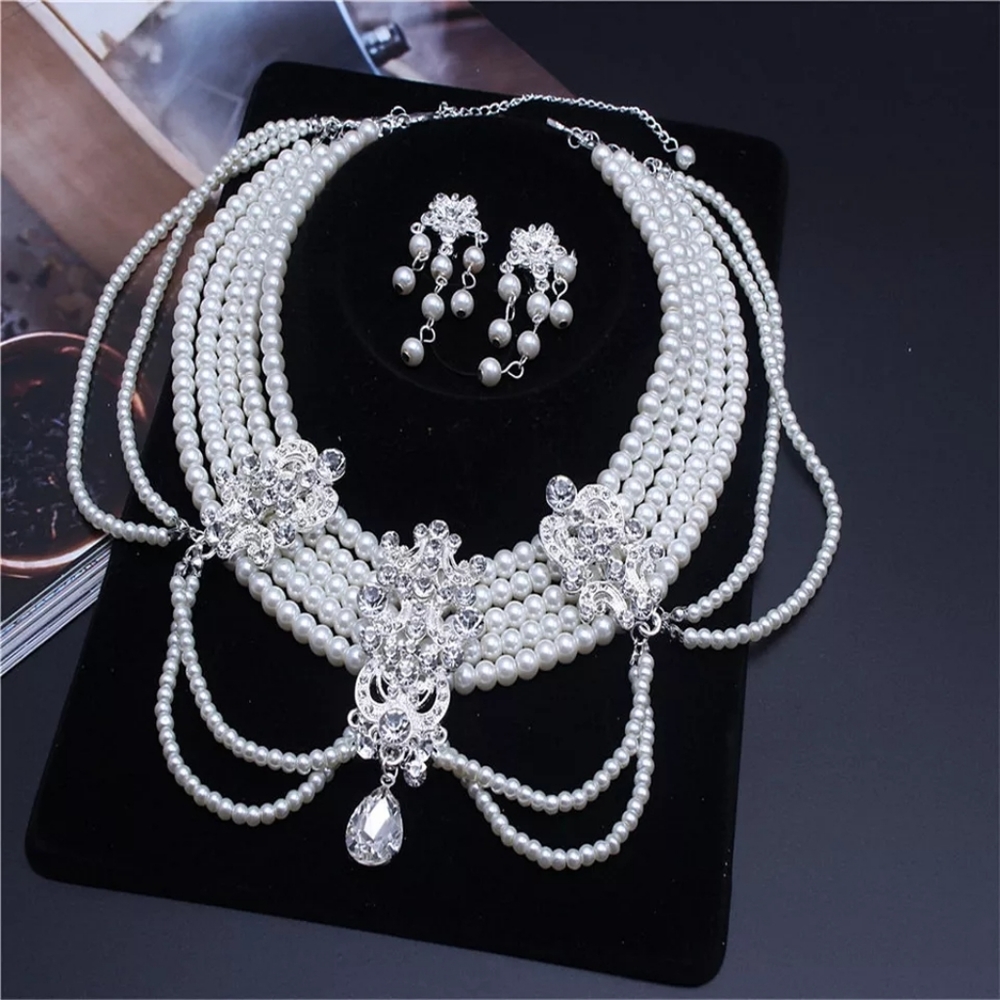 Pearl and Crystal Set - Picture 2 of 4